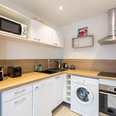 Meuble 2 Etoiles, Wifi, A 2 Pas Des Plages Frejus Exterior photo